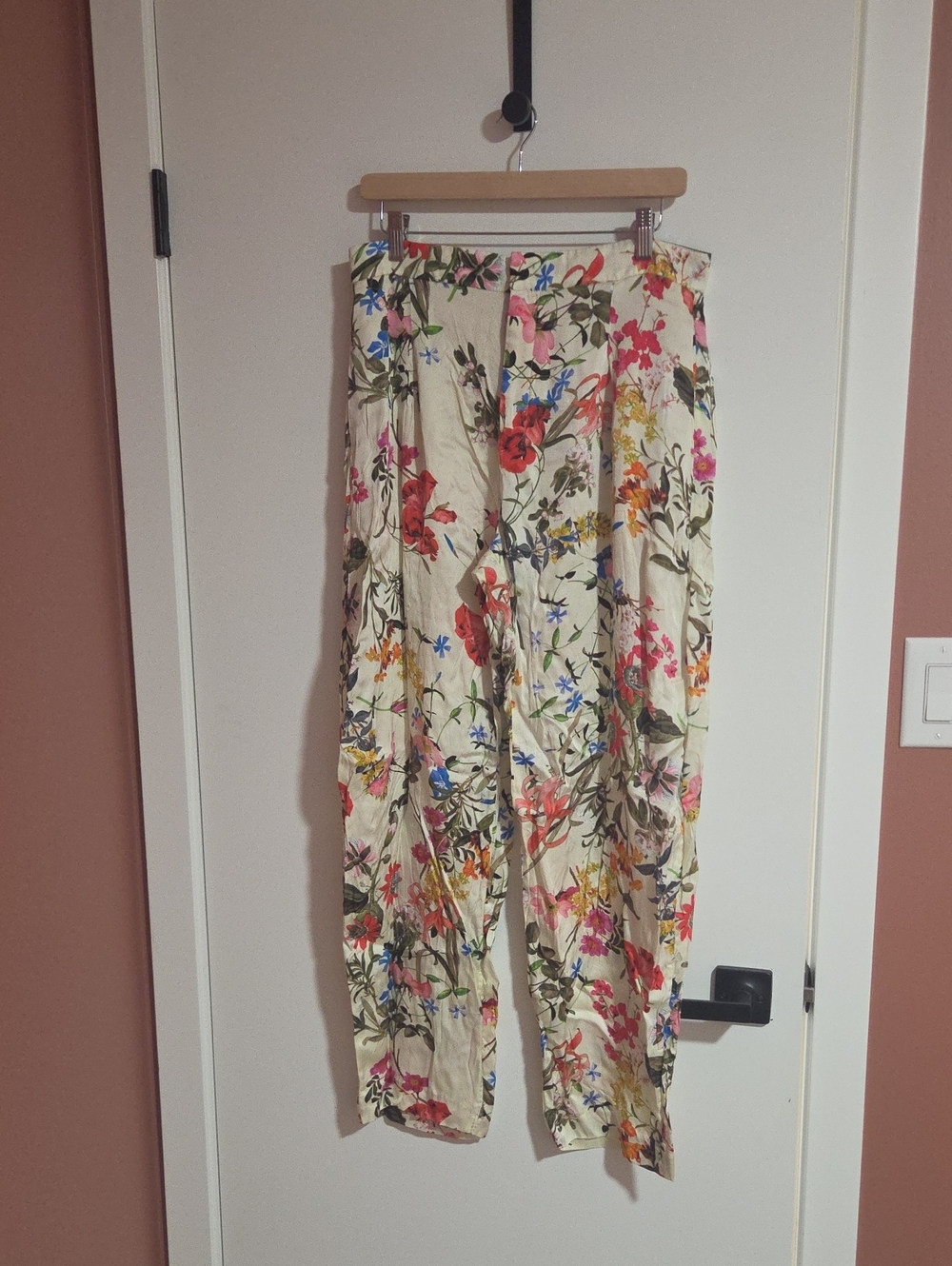 Zara Satin Floral High Rise Pants